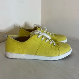 Vionic Pisces sneakers canary yellow women's size 11 wide canvas shoes